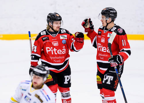 Piteås Marcus Sandström (h) jublar