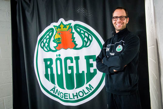 Rögles assisterande tränare Roger Hansson