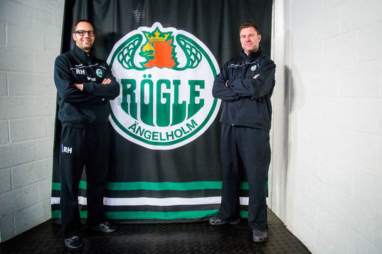 Rögles assisterande tränare Roger Hansson och