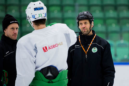 Rögles assisterande tränare Roger Hansson