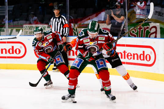 Frölundas Carl Grundström och Robin Figren