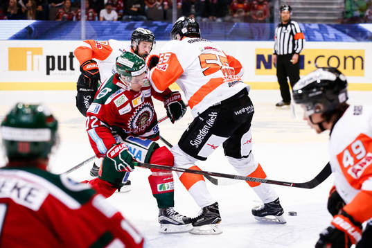 Frölundas Patrik Carlsson och Karlskronas David Printz