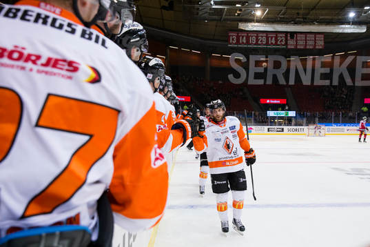 Karlskronas Mattias Guter jublar