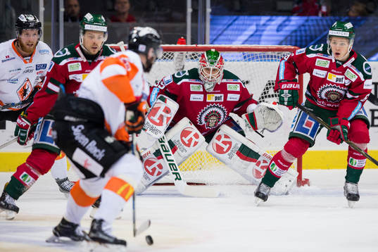 Frölundas målvakt Dan Bakala