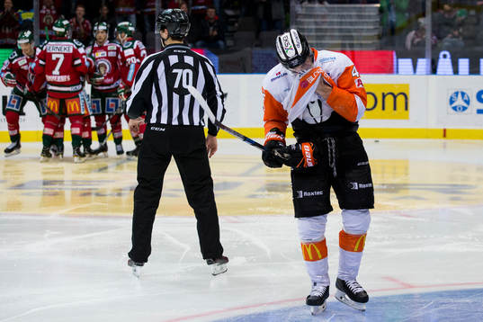 Karlskronas Victor Aronsson deppar