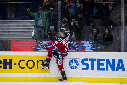 Frölundas Nicklas Lasu jublar