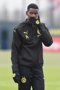 Fuﬂball 1. Bundesliga Training Borussia Dortmund am