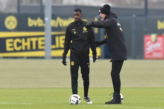Fuﬂball 1. Bundesliga Training Borussia Dortmund am