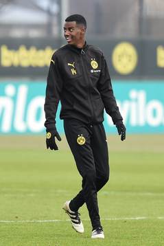 Fuﬂball 1. Bundesliga Training Borussia Dortmund am