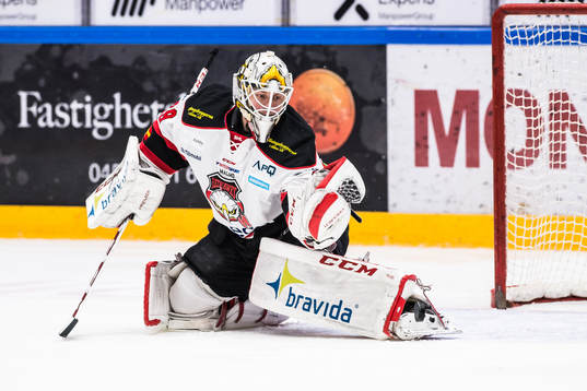 Malmö Redhawks målvakt Oscar Alsenfelt innan