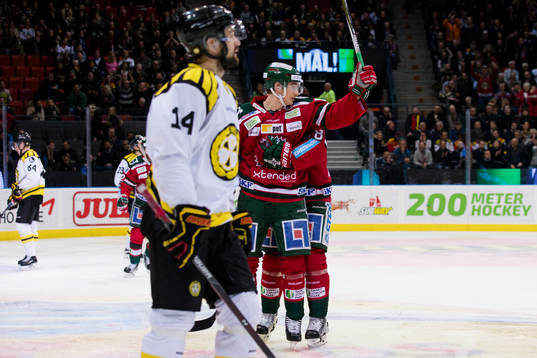 Frölundas Johan Sundström jublar