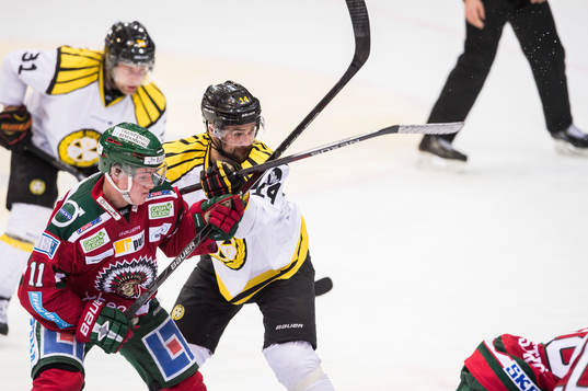 Frölundas Victor Olofsson och Brynäs Johan Alcén