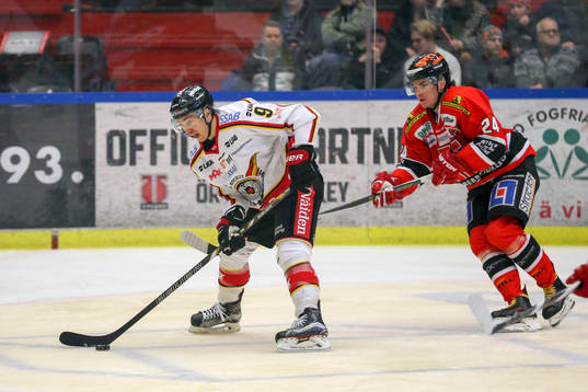 Luleås Johan Forsberg och Örebros Petr Zamorsky