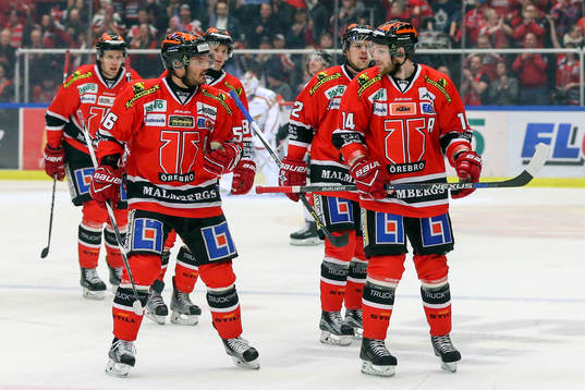 Örebros Johan Wiklander jublar