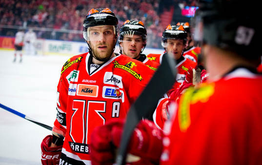 Örebros Tom Wandell jublar