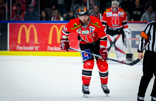 Örebros Nicklas Grossmann skadad