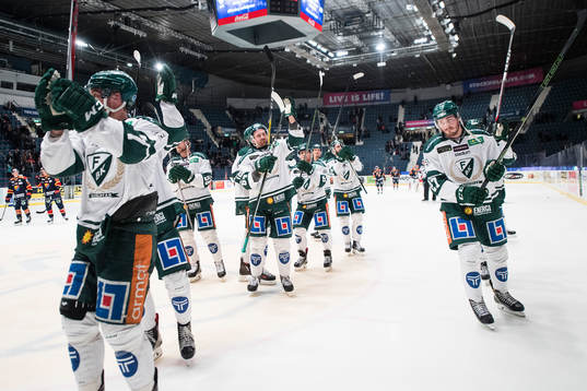 Färjestads spelare jublar