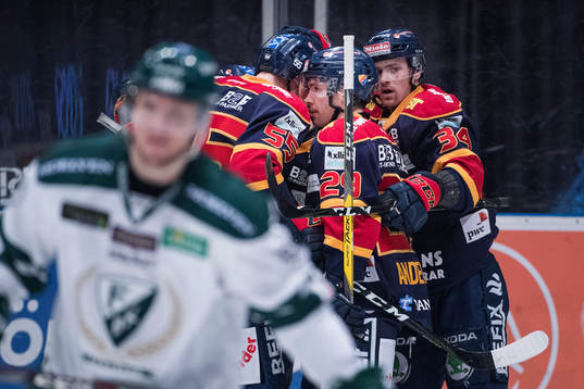 Djurgårdens Patrik Lundh och Daniel Brodin jublar