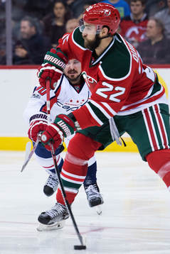 Capitals Marcus Johansson och Devils Kyle Quincey