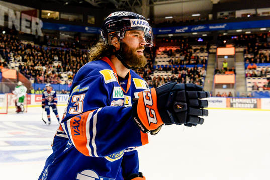 Växjös Ville Leino jublar
