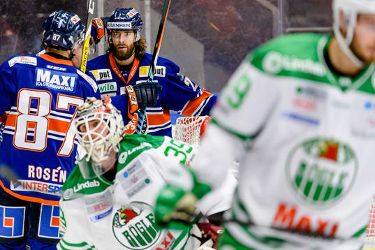 Växjös Ville Leino jublar