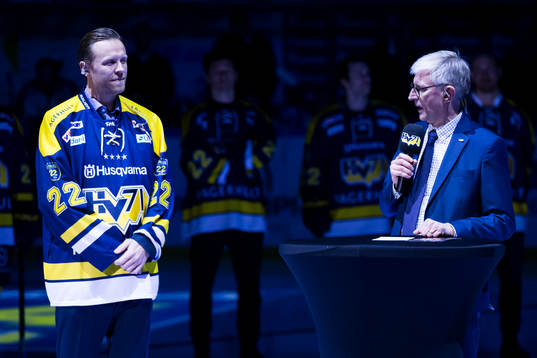 s David Petrasek hyllas med tal från HV71:s