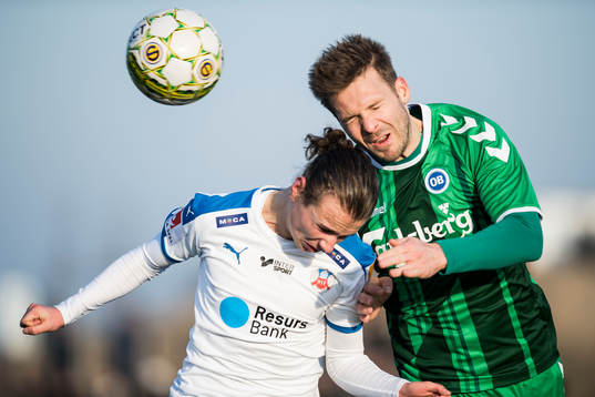 Helsingborgs Alexander Timossi-Andersson i nickduell