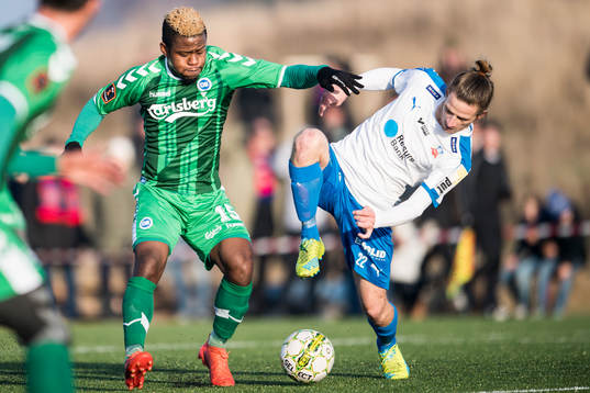 Helsingborgs Jesper Lange och Odense Izunna Uzochukwu