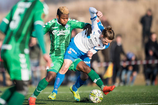 Helsingborgs Jesper Lange och Odense Izunna Uzochukwu