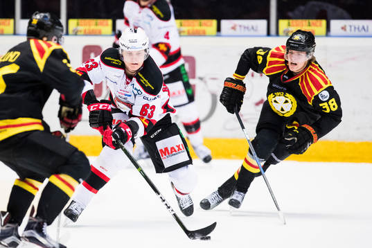 Malmö Redhawks Fredrik Händemark och Brynäs Jesper