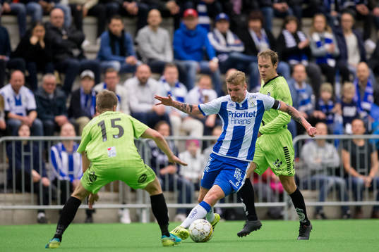IFK Göteborgs Sebastian Eriksson mot Sarpsborgs Sigurd