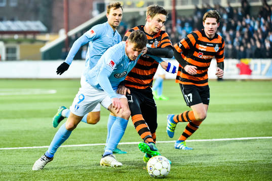 Malmö FFs Markus Rosenberg och Helsingørs Morten Bertolt