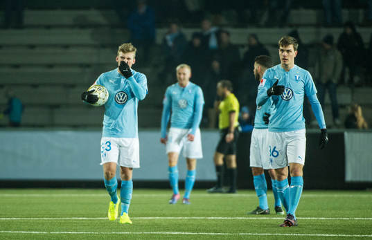 Malmö FFs Teddy Bergqvist och Pave Vagic deppar