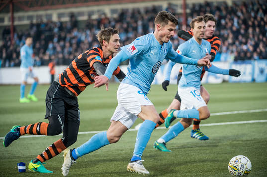 Malmö FFs Markus Rosenberg mot Helsingørs Morten Bertolt
