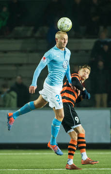 Malmö FFs Franz Brorsson mot Helsingørs André Riel