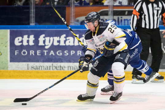 s Chris Abbott  i ishockeymatchen i SHL mellan Leksand och