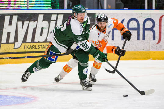 Färjestads Magnus Nygren och Karlskronas Mattias Guter