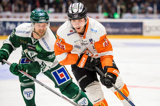 Färjestads Anton Gustafsson och Karlskronas Joel Kellman