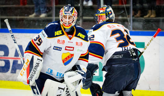 Djurgårdens målvakt Adam Reideborn och målvakt Mikael