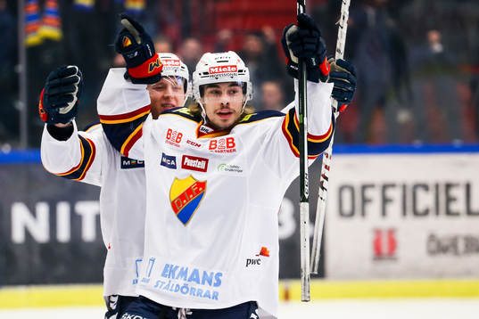 Djurgårdens Gustav Possler jublar