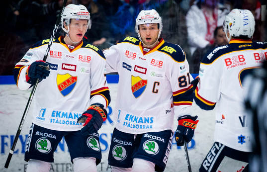 Djurgårdens Emil Johansson jublar med Calle Ridderwall