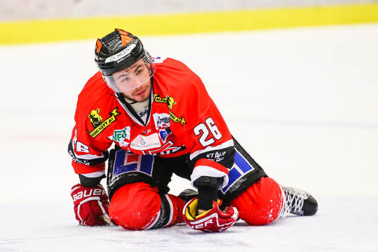 Örebros Greg Squires har ont