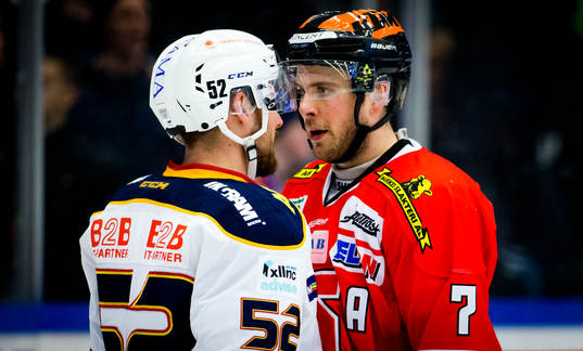 Örebros Alexander Hellström och Djurgårdens Mikael Ahlén