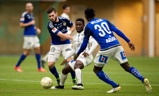 Bläddra bland fler bilder av Fotboll, Träningsmatch, GIF Sundsvall - Sirus