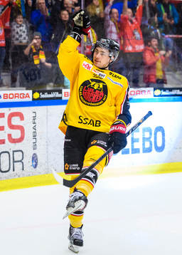 Luleås Johan Forsberg jublar