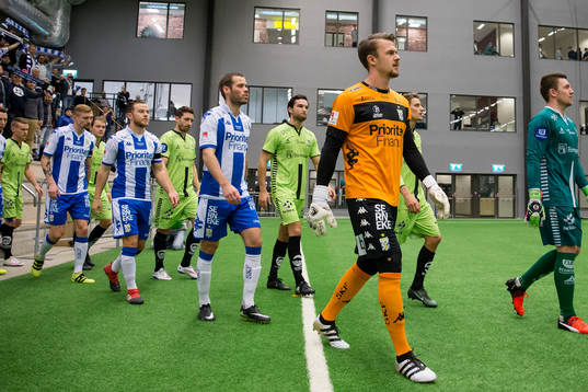 IFK Göteborgs fr.v. Sebastian Eriksson, Scott Jamieson,