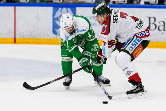 Rögles Taylor Matson och Frölundas Henrik Tömmernes i