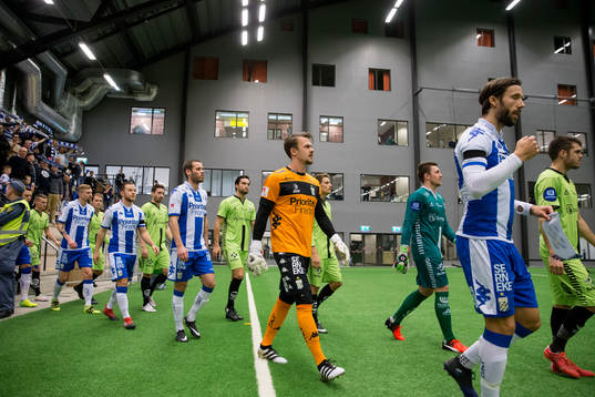 IFK Göteborgs fr.v. Sebastian Eriksson, Scott Jamieson,