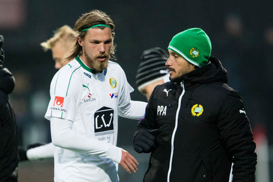 Hammarbys Björn Paulsen och Hammarbys assisterande