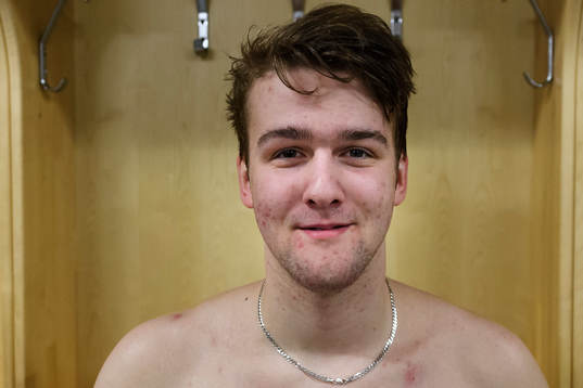 Panterns målvakt Tim Hultstrand är glad i